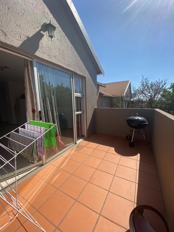 To Let 2 Bedroom Property for Rent in Vorna Valley Gauteng