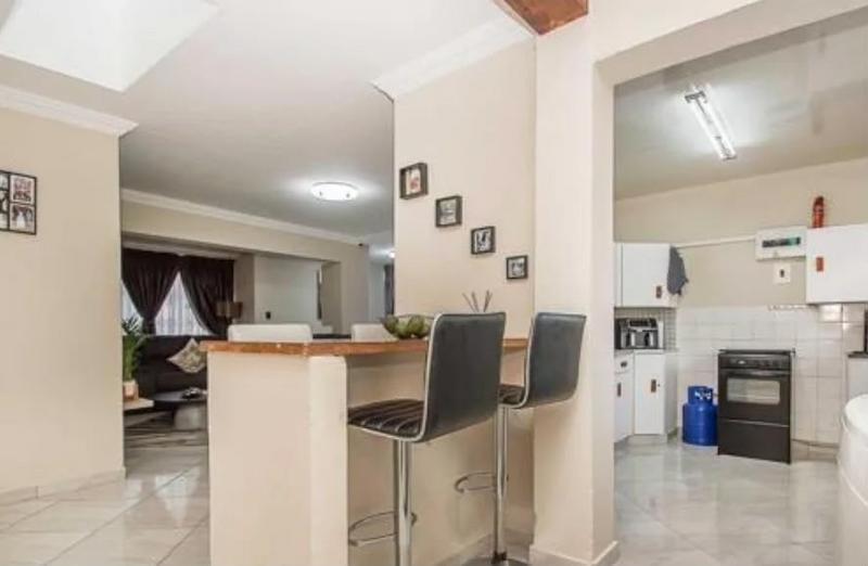 2 Bedroom Property for Sale in Westdene Gauteng