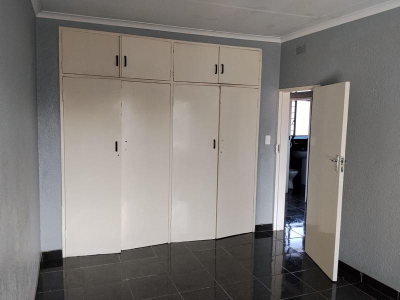 To Let 1 Bedroom Property for Rent in Windsor West Gauteng