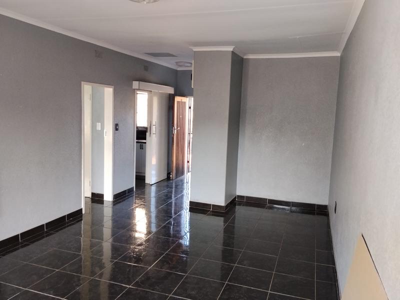 To Let 1 Bedroom Property for Rent in Windsor West Gauteng