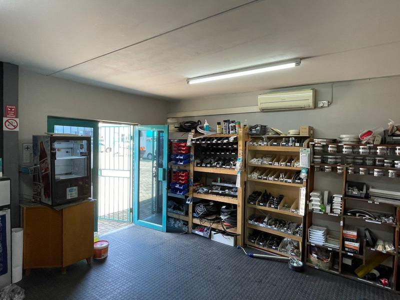 To Let Commercial Property for Rent in Hennopspark Gauteng