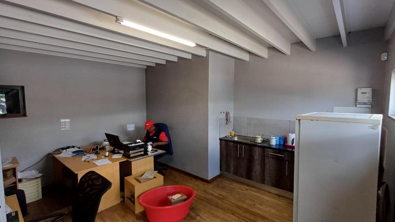 To Let Commercial Property for Rent in Lyttelton Manor Gauteng