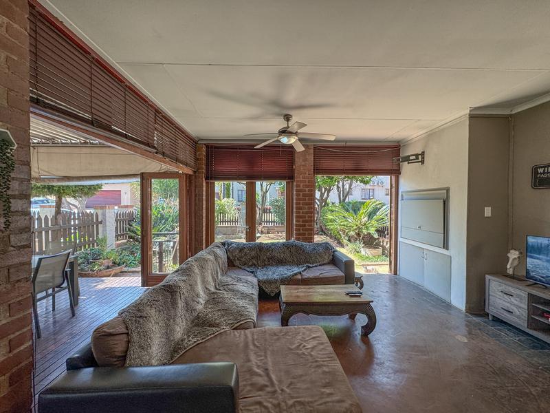 4 Bedroom Property for Sale in Hennopspark Gauteng