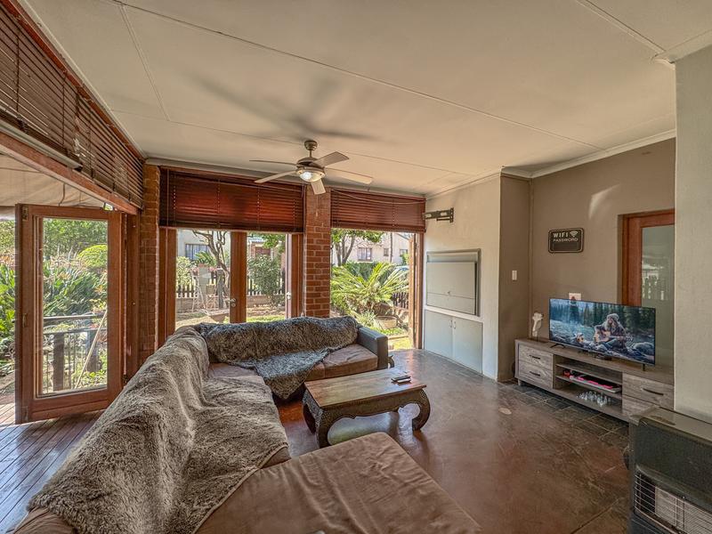 4 Bedroom Property for Sale in Hennopspark Gauteng