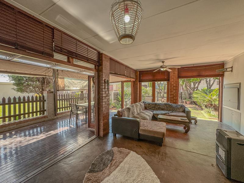 4 Bedroom Property for Sale in Hennopspark Gauteng