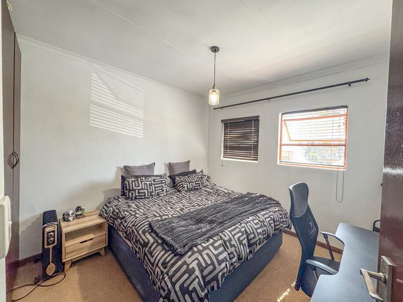 4 Bedroom Property for Sale in Hennopspark Gauteng