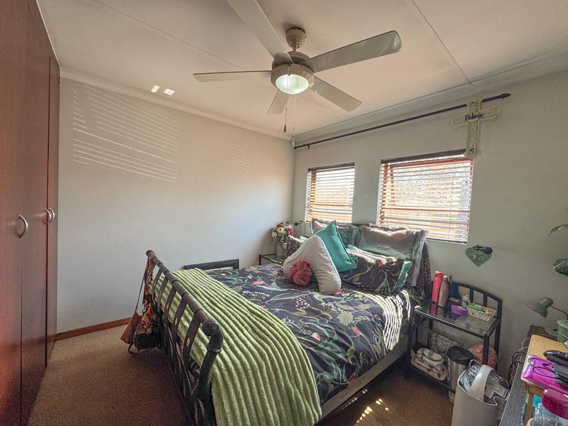 4 Bedroom Property for Sale in Hennopspark Gauteng
