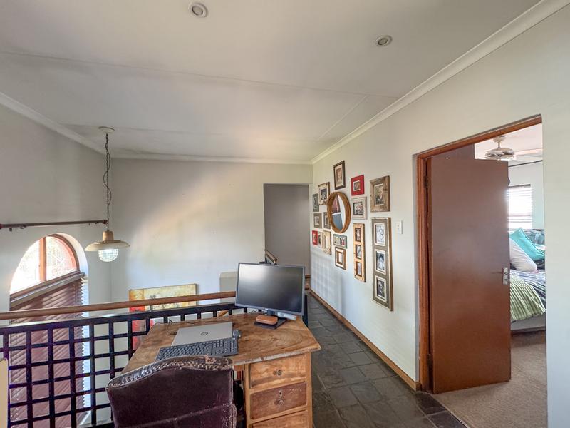 4 Bedroom Property for Sale in Hennopspark Gauteng