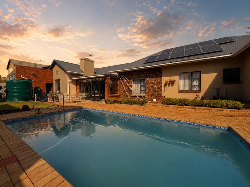 4 Bedroom Property for Sale in Midstream Hill Gauteng