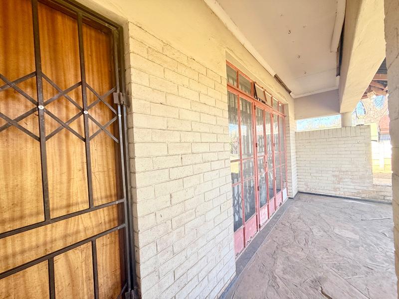 8 Bedroom Property for Sale in Vanderbijlpark CW 3 Gauteng