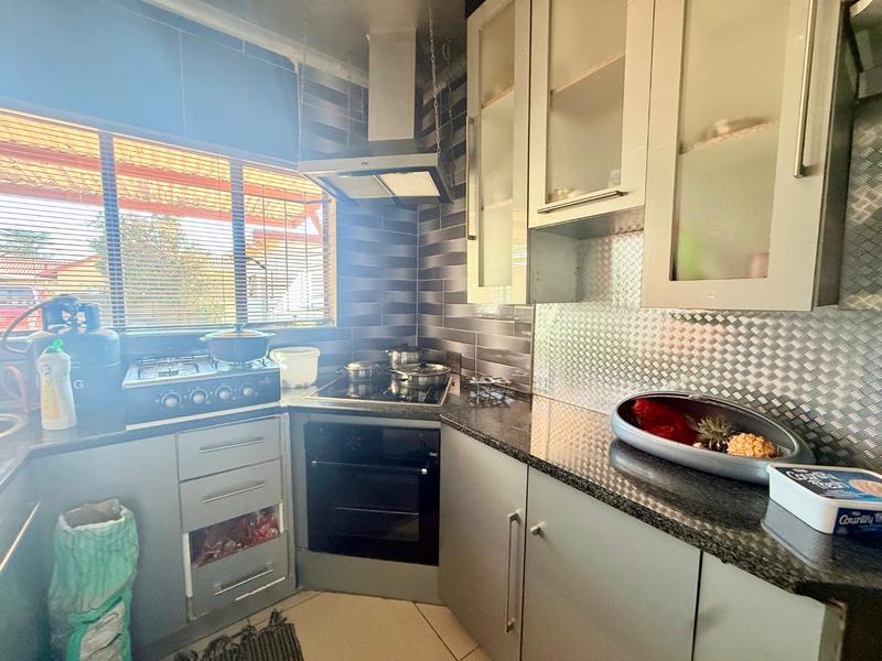 3 Bedroom Property for Sale in Vanderbijlpark SE 6 Gauteng