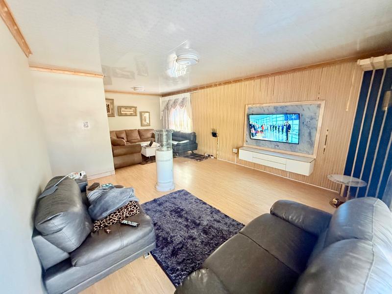 3 Bedroom Property for Sale in Vanderbijlpark SE 6 Gauteng