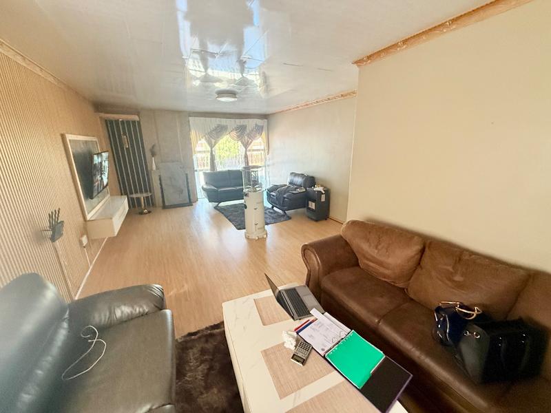 3 Bedroom Property for Sale in Vanderbijlpark SE 6 Gauteng