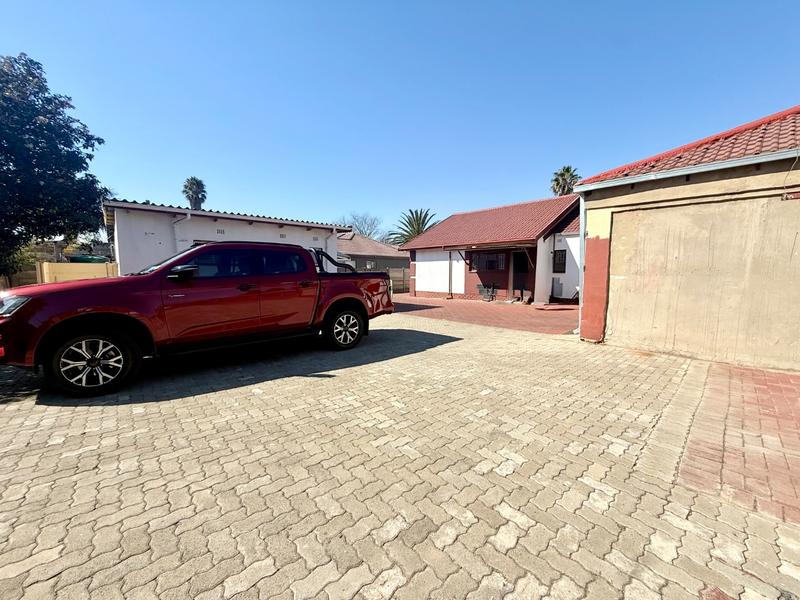 3 Bedroom Property for Sale in Vanderbijlpark SE 6 Gauteng