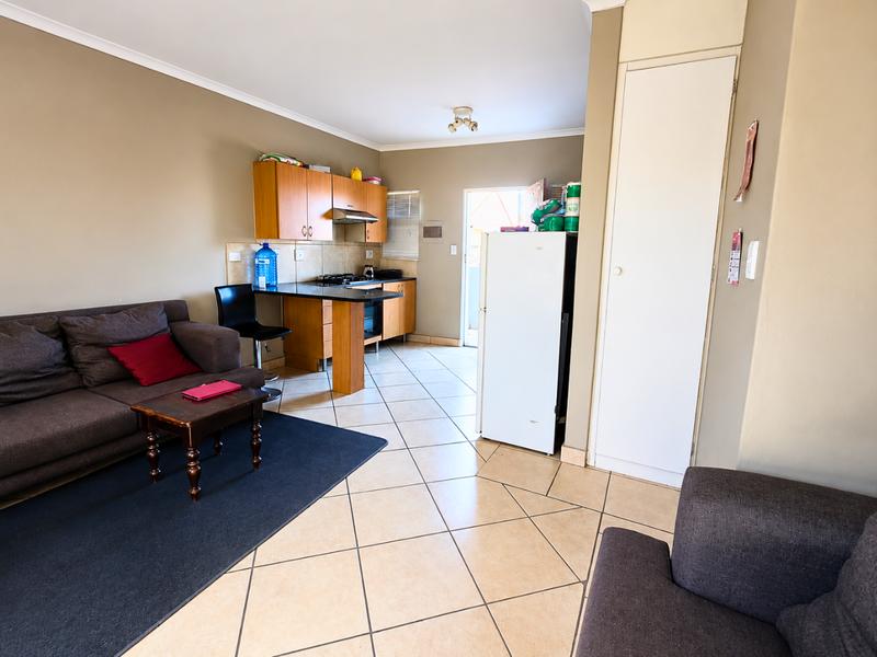 1 Bedroom Property for Sale in Glen Marais Gauteng