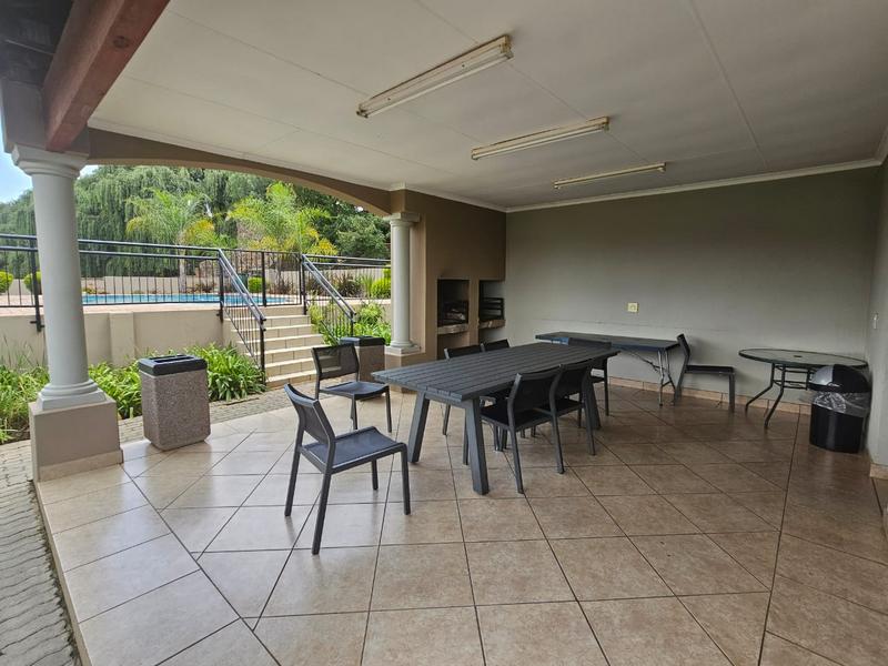 1 Bedroom Property for Sale in Glen Marais Gauteng
