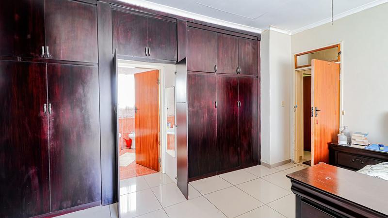 To Let 3 Bedroom Property for Rent in Kew Gauteng