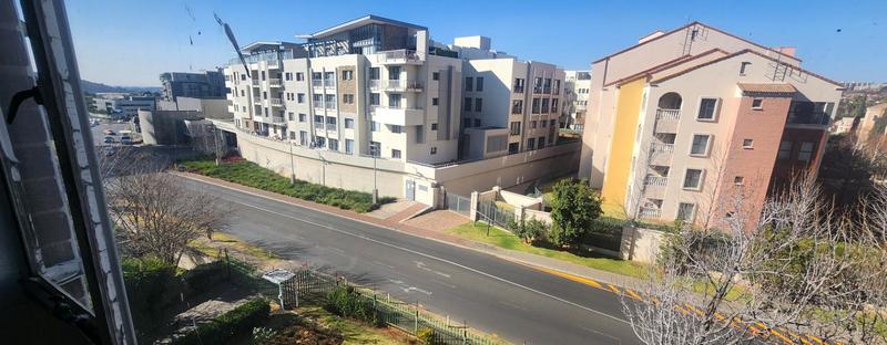 1 Bedroom Property for Sale in Bedford Gardens Gauteng