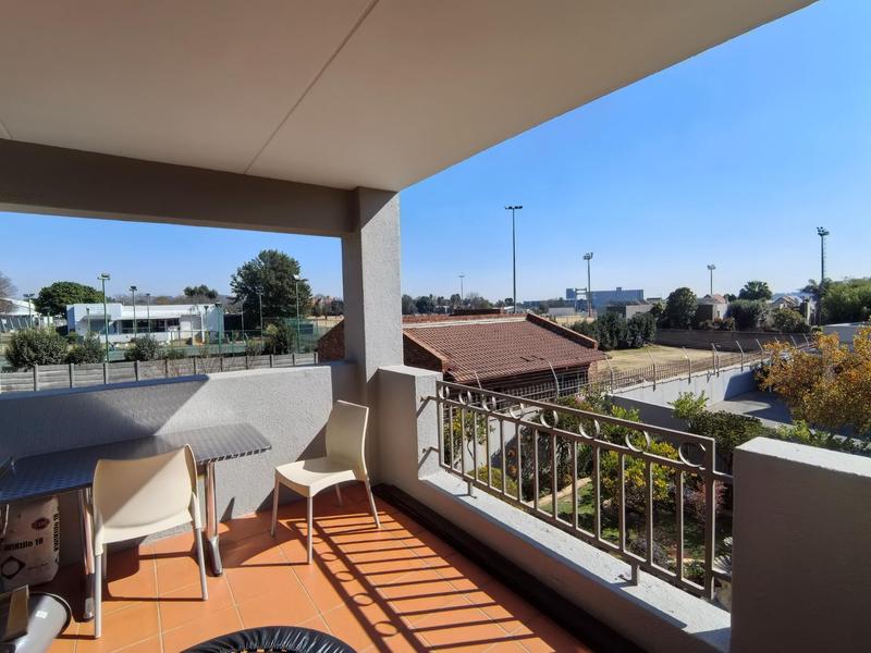 1 Bedroom Property for Sale in Bedfordview Gauteng