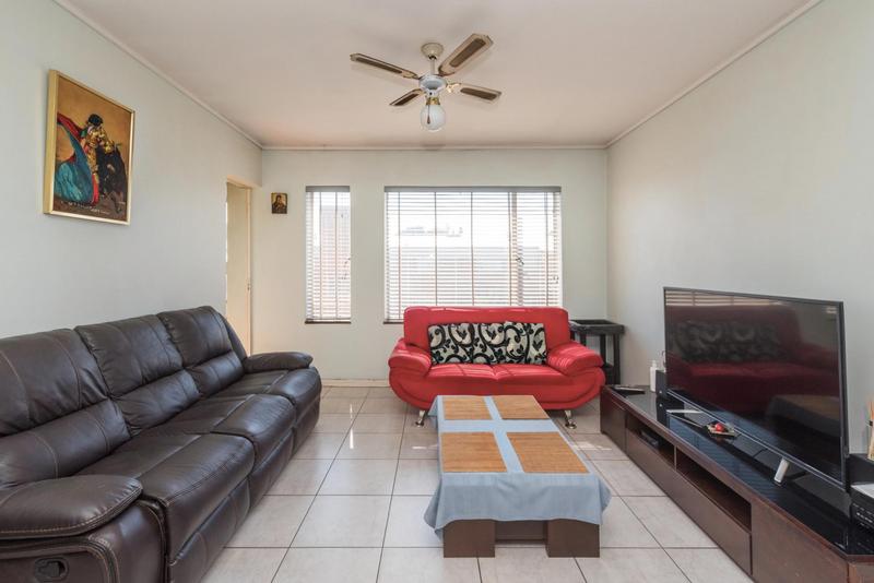 1 Bedroom Property for Sale in Malvern East Gauteng