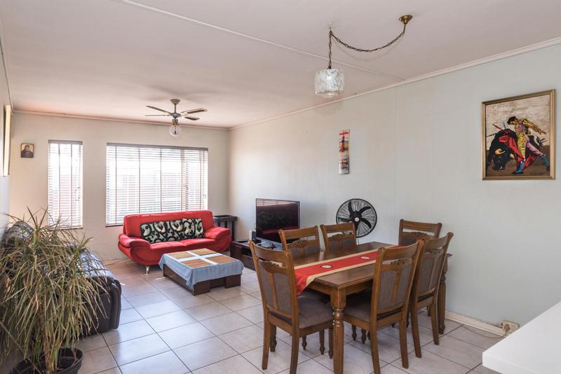 1 Bedroom Property for Sale in Malvern East Gauteng