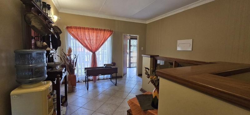 6 Bedroom Property for Sale in Amandasig Gauteng