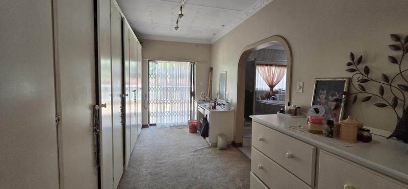 6 Bedroom Property for Sale in Amandasig Gauteng