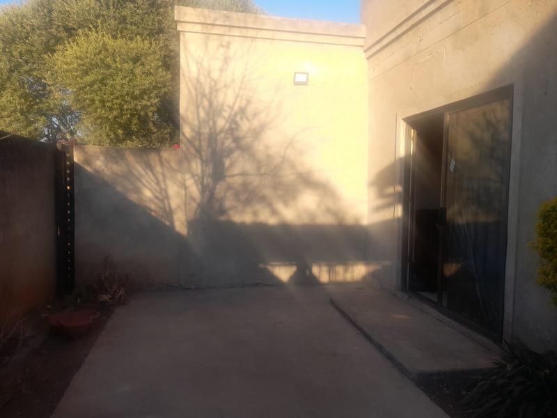 To Let 1 Bedroom Property for Rent in Moroka Gauteng