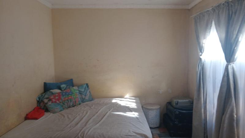 To Let 1 Bedroom Property for Rent in Moroka Gauteng