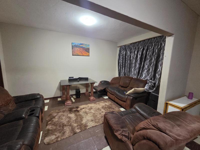 To Let 3 Bedroom Property for Rent in Laudium Gauteng