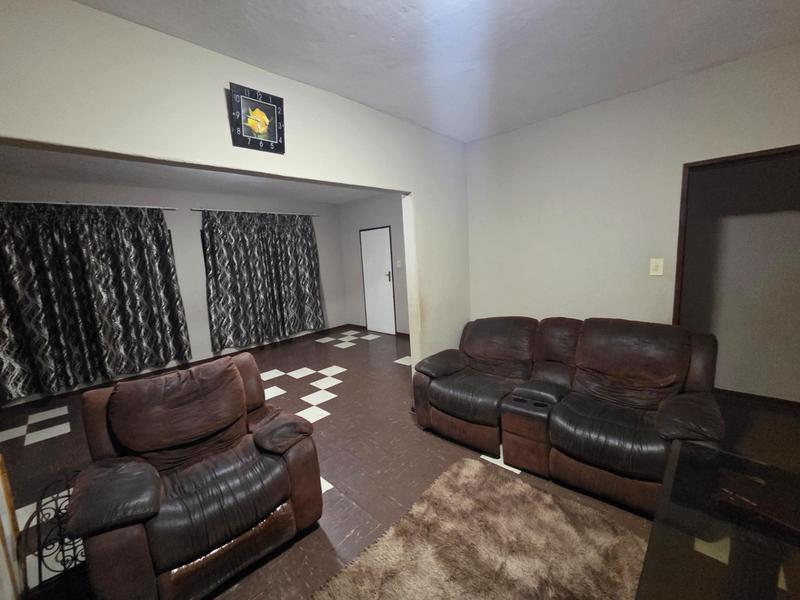 To Let 3 Bedroom Property for Rent in Laudium Gauteng