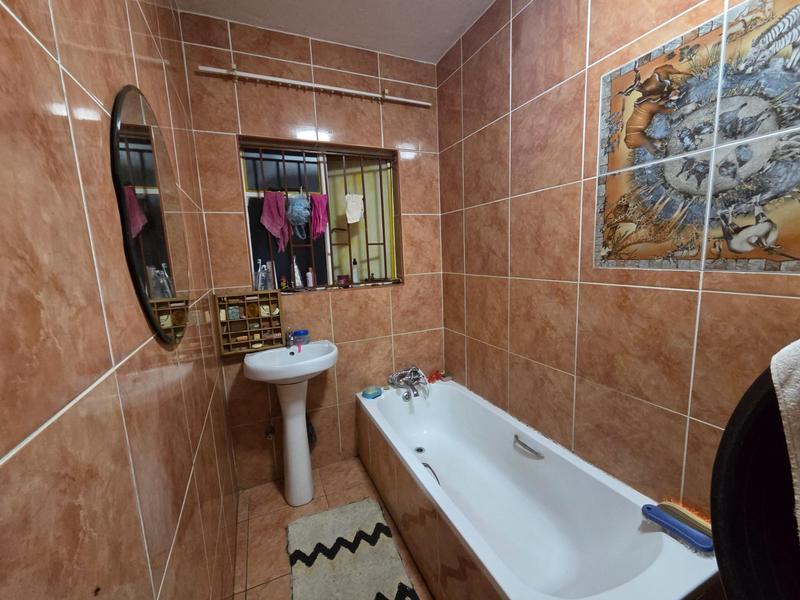 To Let 3 Bedroom Property for Rent in Laudium Gauteng
