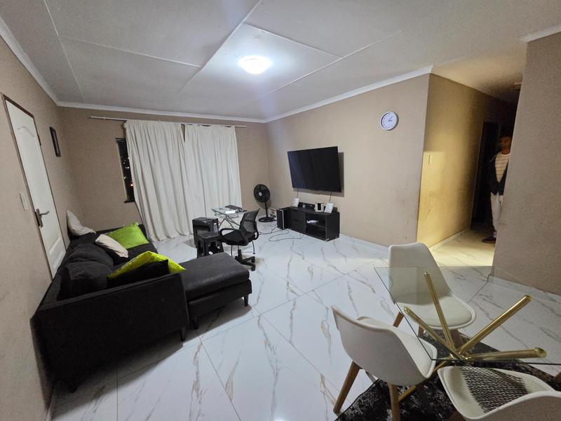 To Let 3 Bedroom Property for Rent in Laudium Gauteng