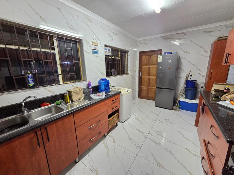 To Let 3 Bedroom Property for Rent in Laudium Gauteng