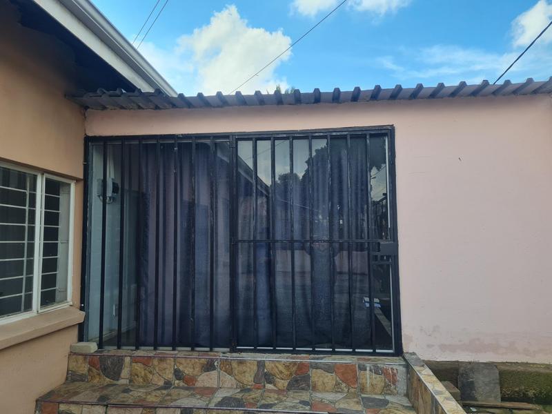 5 Bedroom Property for Sale in Roodepoort Central Gauteng