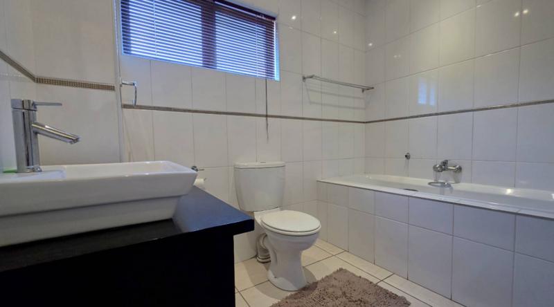 3 Bedroom Property for Sale in Riverspray Lifestyle Estate Gauteng