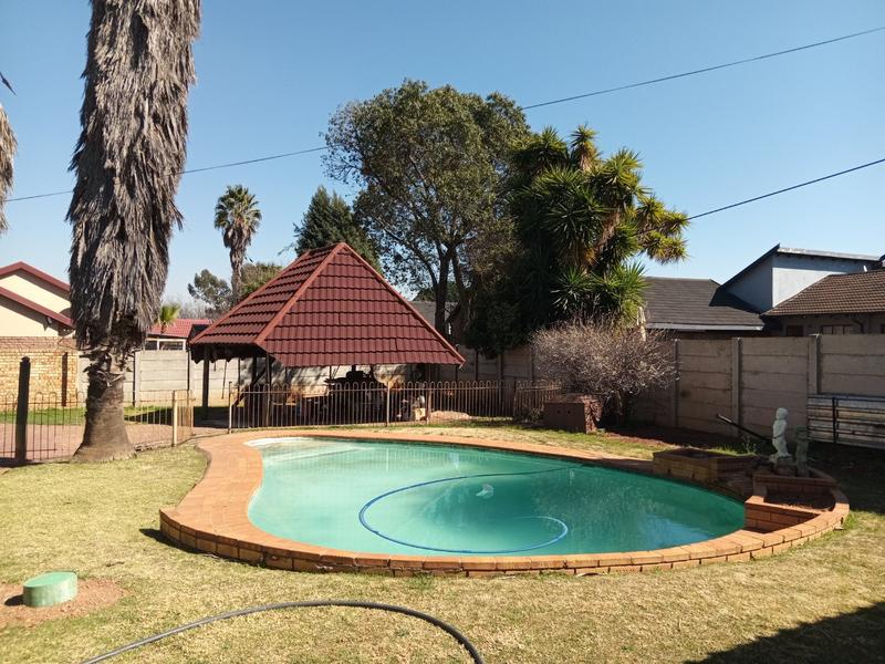 3 Bedroom Property for Sale in Greenhills Gauteng