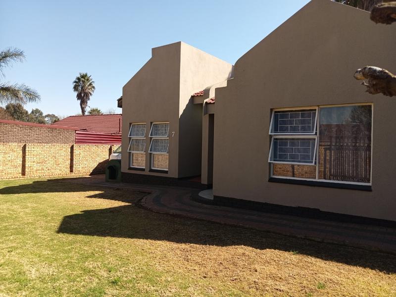 3 Bedroom Property for Sale in Greenhills Gauteng