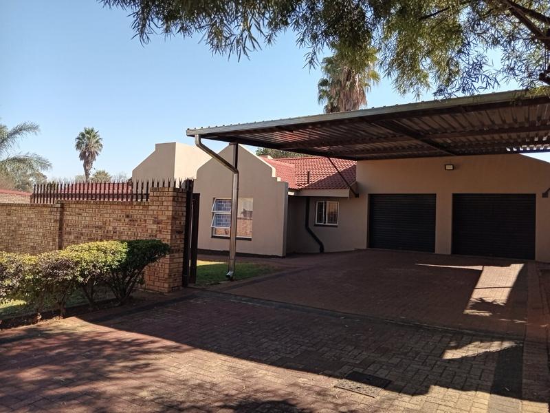 3 Bedroom Property for Sale in Greenhills Gauteng