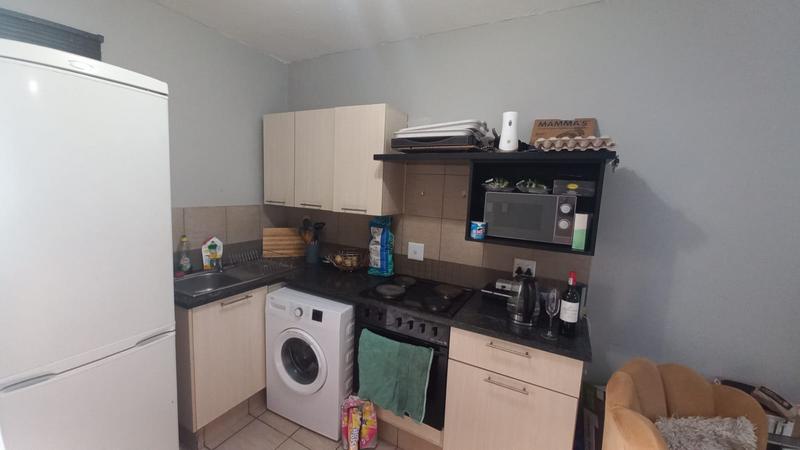 To Let 1 Bedroom Property for Rent in Murrayfield Gauteng