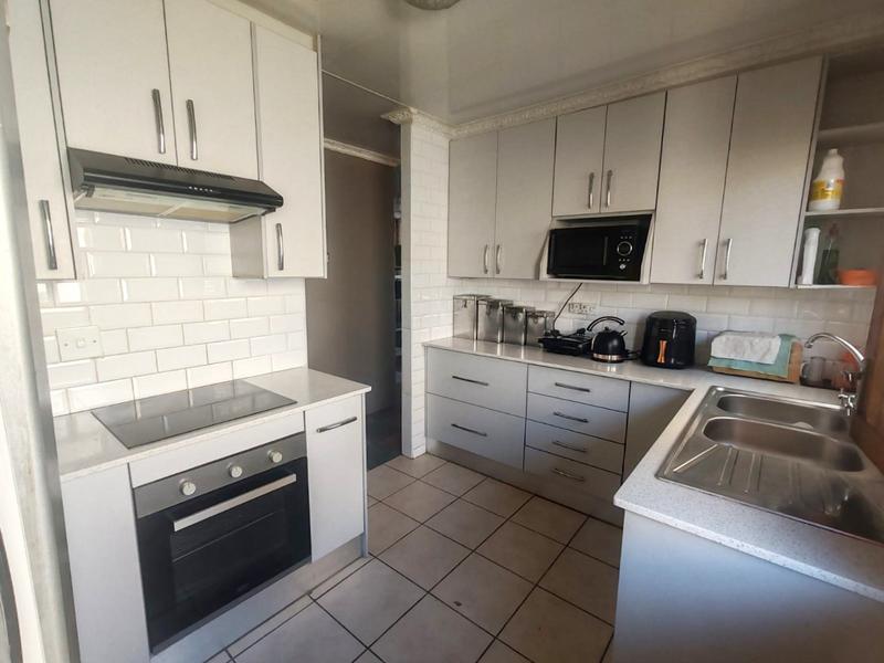3 Bedroom Property for Sale in Mmesi Park Gauteng