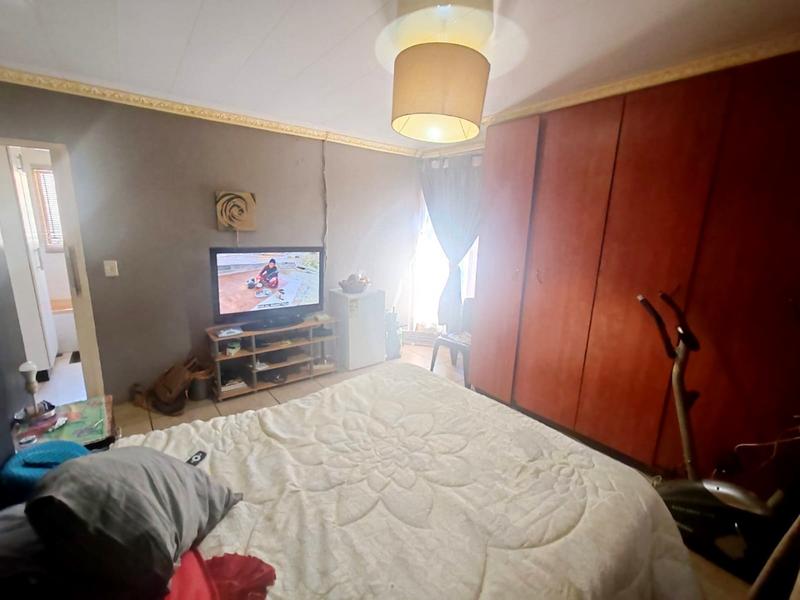3 Bedroom Property for Sale in Mmesi Park Gauteng