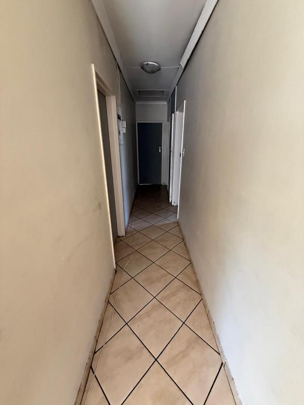 5 Bedroom Property for Sale in Birchleigh Gauteng