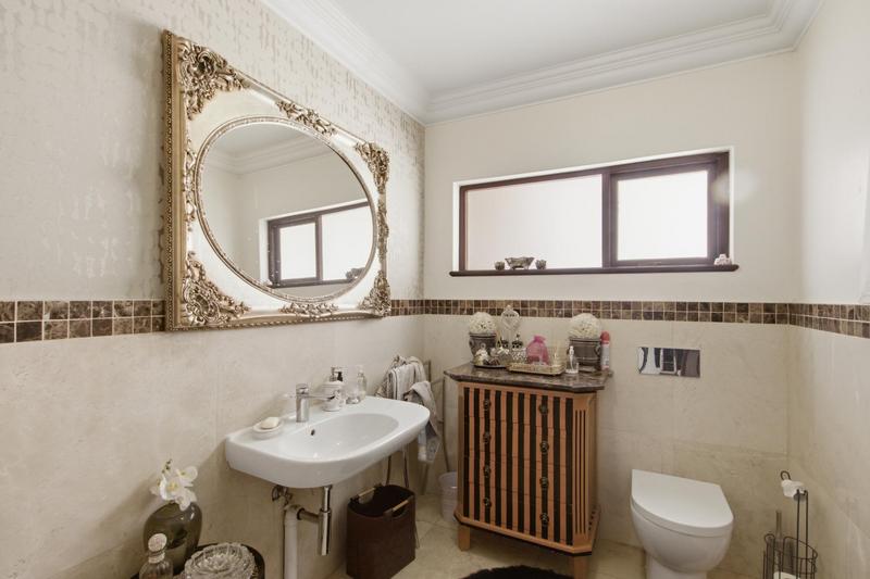 To Let 9 Bedroom Property for Rent in Bryanston Gauteng