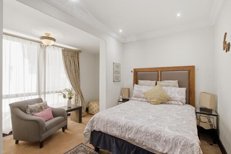 To Let 9 Bedroom Property for Rent in Bryanston Gauteng