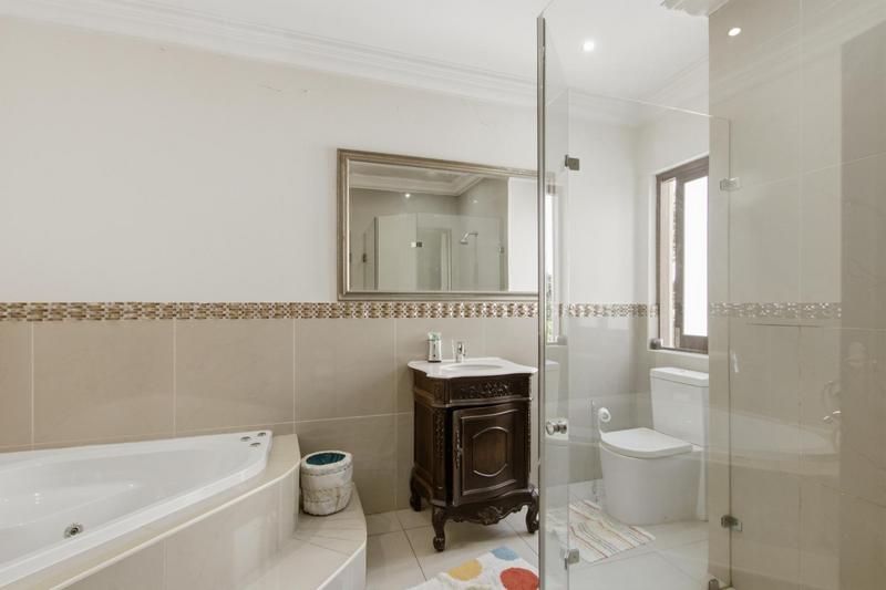 To Let 9 Bedroom Property for Rent in Bryanston Gauteng