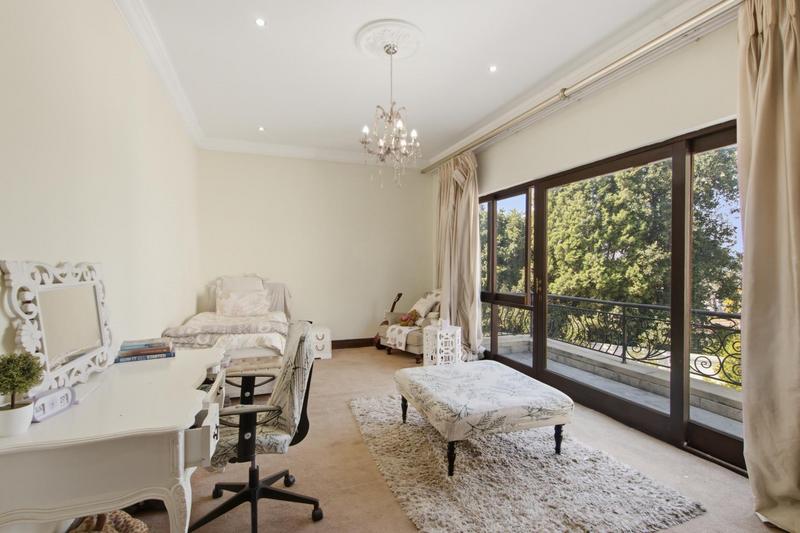 To Let 9 Bedroom Property for Rent in Bryanston Gauteng