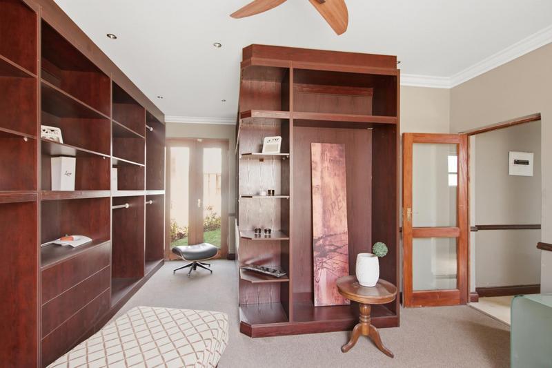 To Let 9 Bedroom Property for Rent in Bryanston Gauteng