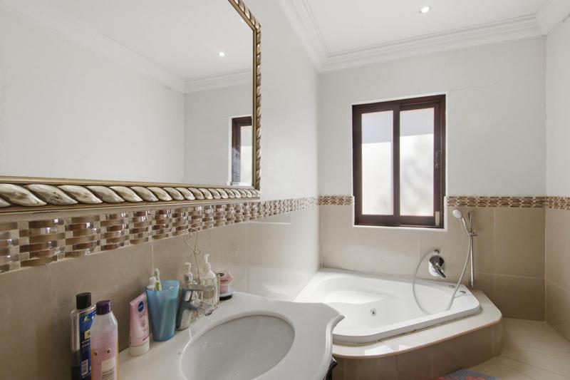 9 Bedroom Property for Sale in Bryanston Gauteng