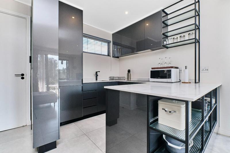 1 Bedroom Property for Sale in Hyde Park Gauteng